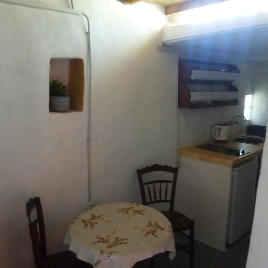 Venduri House Hotel Peran Triovasalos Екстериор снимка